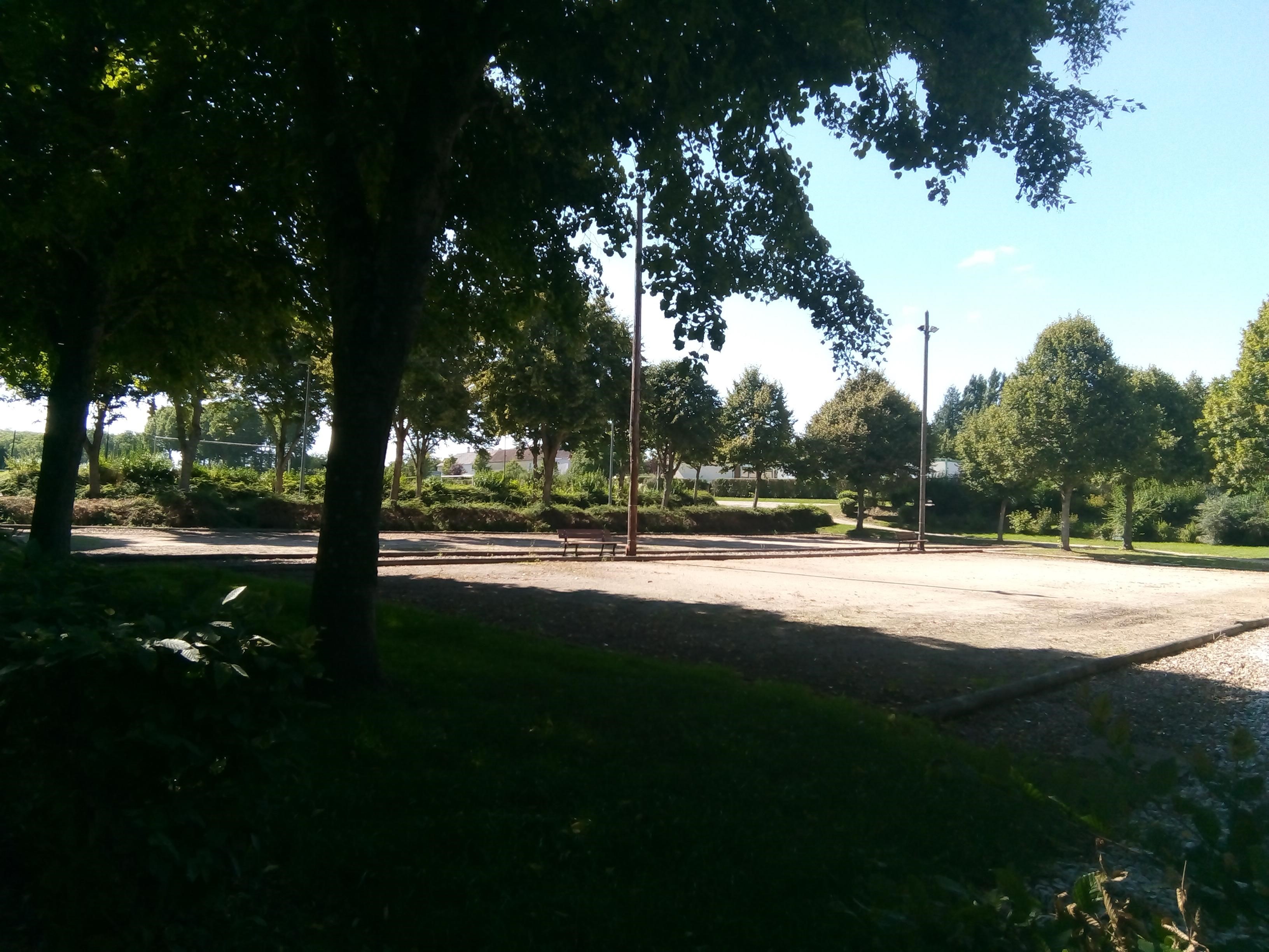 TERRAIN PETANQUE